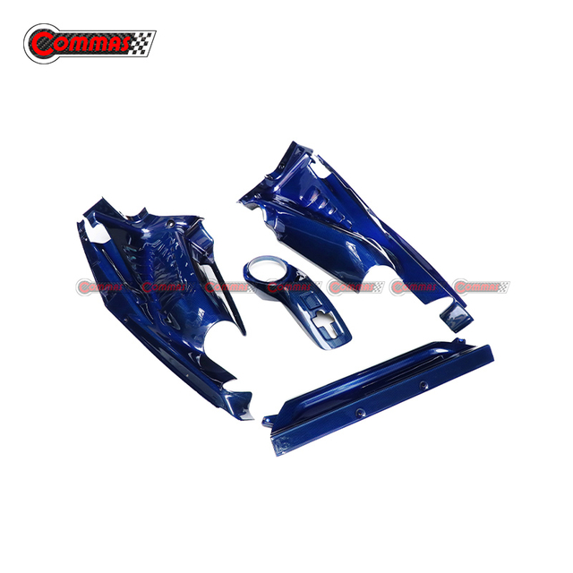 Mansory สไตล์คาร์บอนไฟเบอร์ Engine Bay Body Kit สำหรับ Ferrari F8