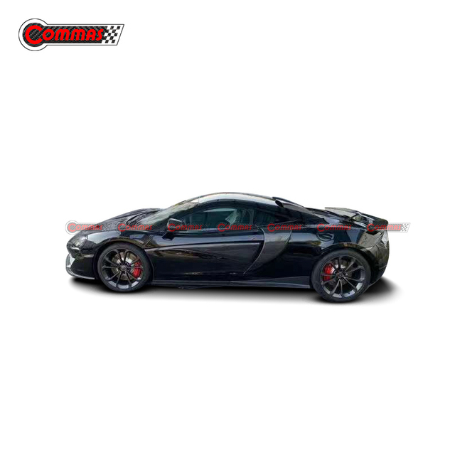 สเกิร์ตข้างคาร์บอนไฟเบอร์สไตล์ Novitec สำหรับ Mclaren 540C 570S
