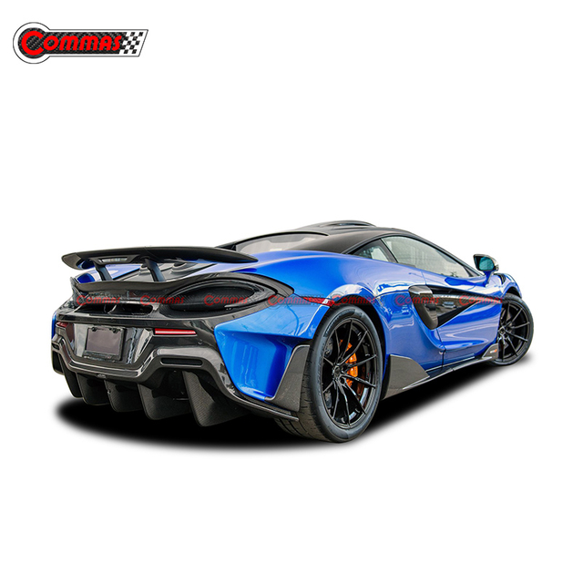 OEM สไตล์คาร์บอนไฟเบอร์ด้านหลังกันชน Diffuser สำหรับ Mclaren 600LT