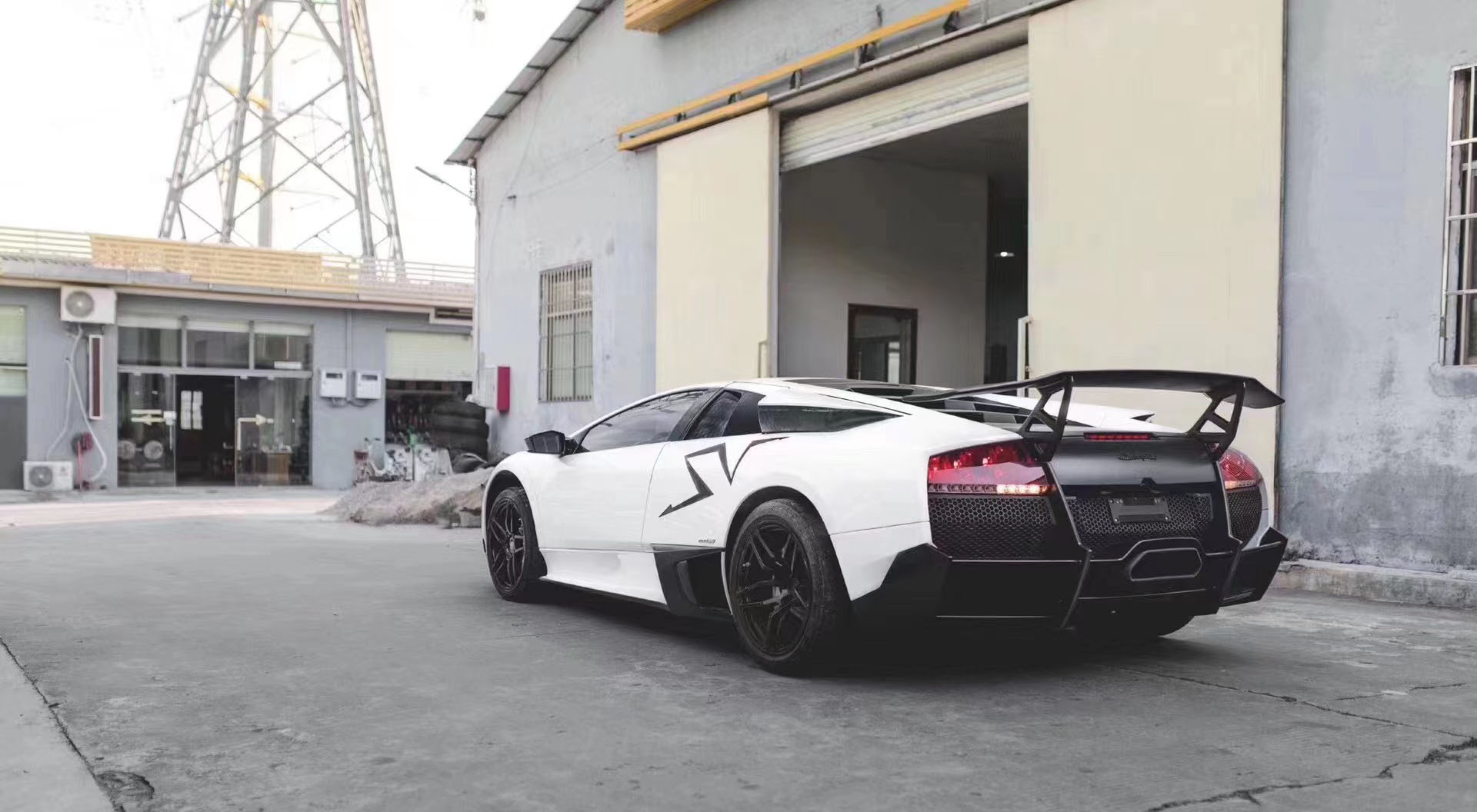 ชุดแต่งรอบคัน lamborghini lp670