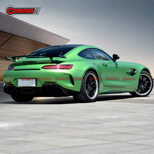 GTR สไตล์คาร์บอนไฟเบอร์ด้านหลังกันชน Diffuser สำหรับ Mercedes Benz AMG GT GTS