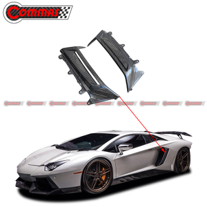 Novitec สไตล์คาร์บอนไฟเบอร์บังโคลนหลังด้านข้างช่องระบายอากาศสำหรับ Lamborghini Aventador Lp700