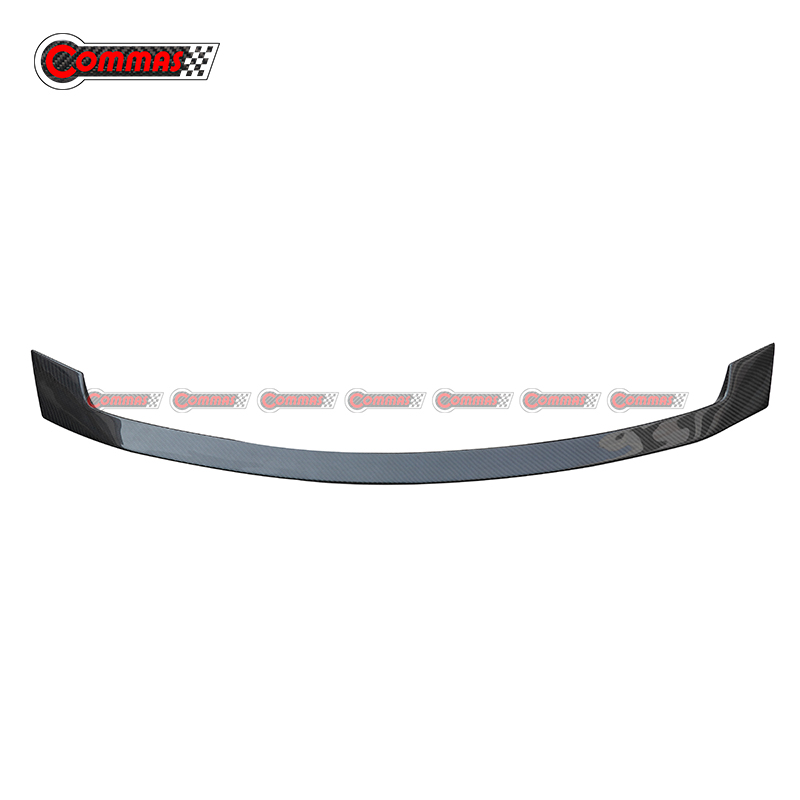 แอสตัน มาร์ติน DB11 ปีกหลัง