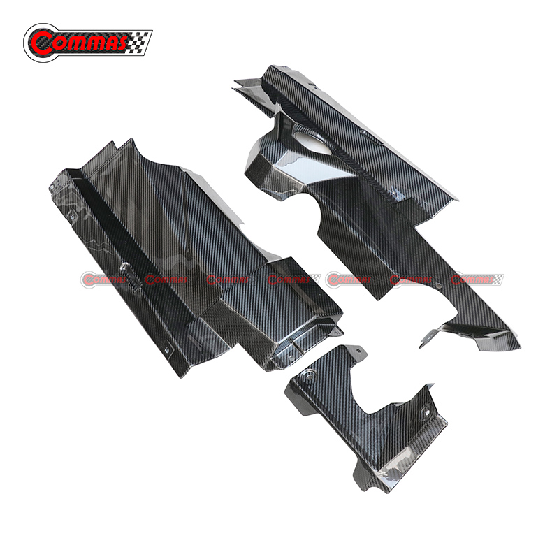 ภายในเครื่องยนต์คาร์บอนไฟเบอร์ Lamborghini LP700